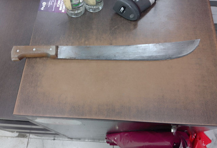 Мачете, розочка, грабёж, пожар и просто неадекват